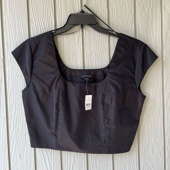 Ann Taylor Black Structured Crop Top, Size 6, NWT - Picture 1 of 10